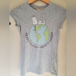 Keep It Clean Keep It Green Snoopy T-shirt - Womens XS